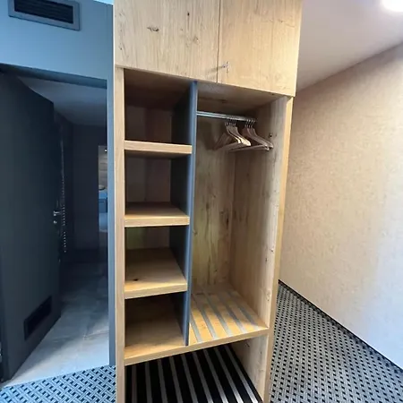Rezidence Alpina 10,11 Apartment *