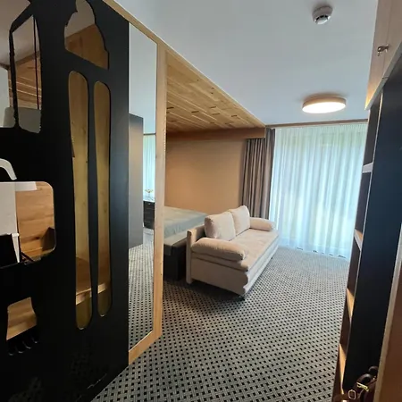 Rezidence Alpina Apartment