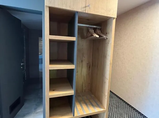Rezidence Alpina 10,11 Apartment *