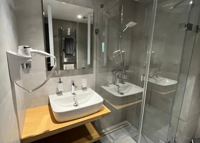 Rezidence Alpina 10,11 Apartment *